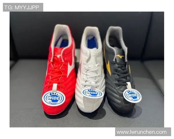 足球明星赠送球鞋遭抢走事件引发关注球迷与社会反响热烈